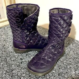 NWOT - The North Face Thermoball women’s boots size 9 color purple